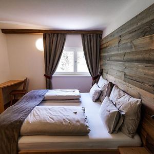 Double Room Mountain View 202